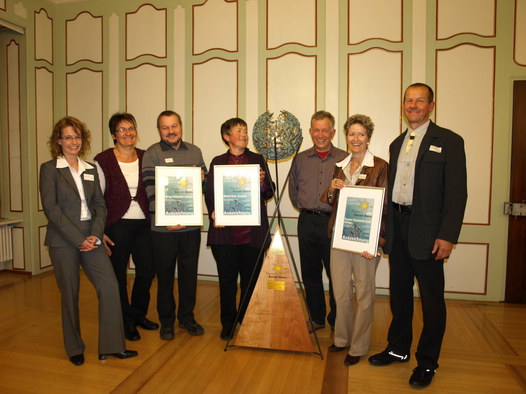 Preisträger 2009: Baumann Cheminéeöfen GmbH, Steffisburg | Biohof Geist, Gurzelen | Garage Krähenbühl, Gurzelen